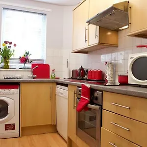  Apartment Modern 2 Bedroom United Kingdom